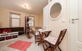 Small Apartment In Sikupilli
